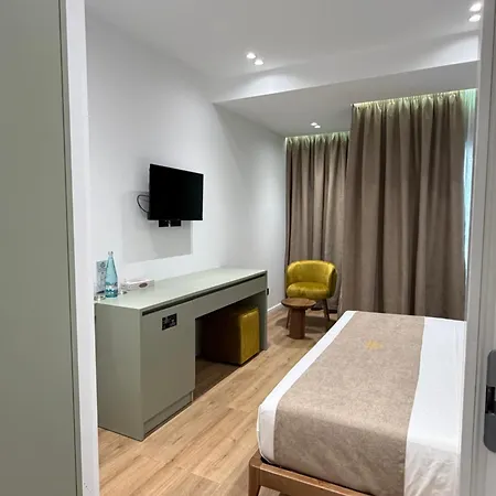 Monaco Hotel 3*