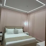 Hotell Monaco Kamez