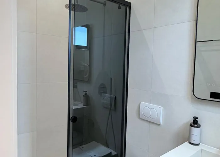 מלון Monaco Kamez
